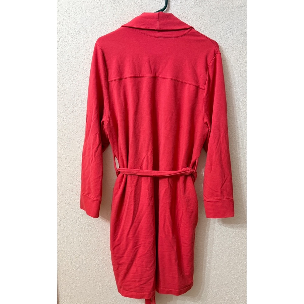 Universal Standard Raspberry Robe - Picture 2 of 4
